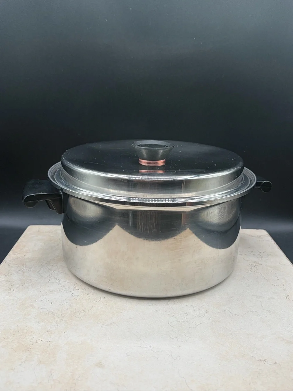 1956-1965 Regal Ware Duncan Hines 5 QT 18-8 Stainless 3-ply Dutch Oven Bakelite